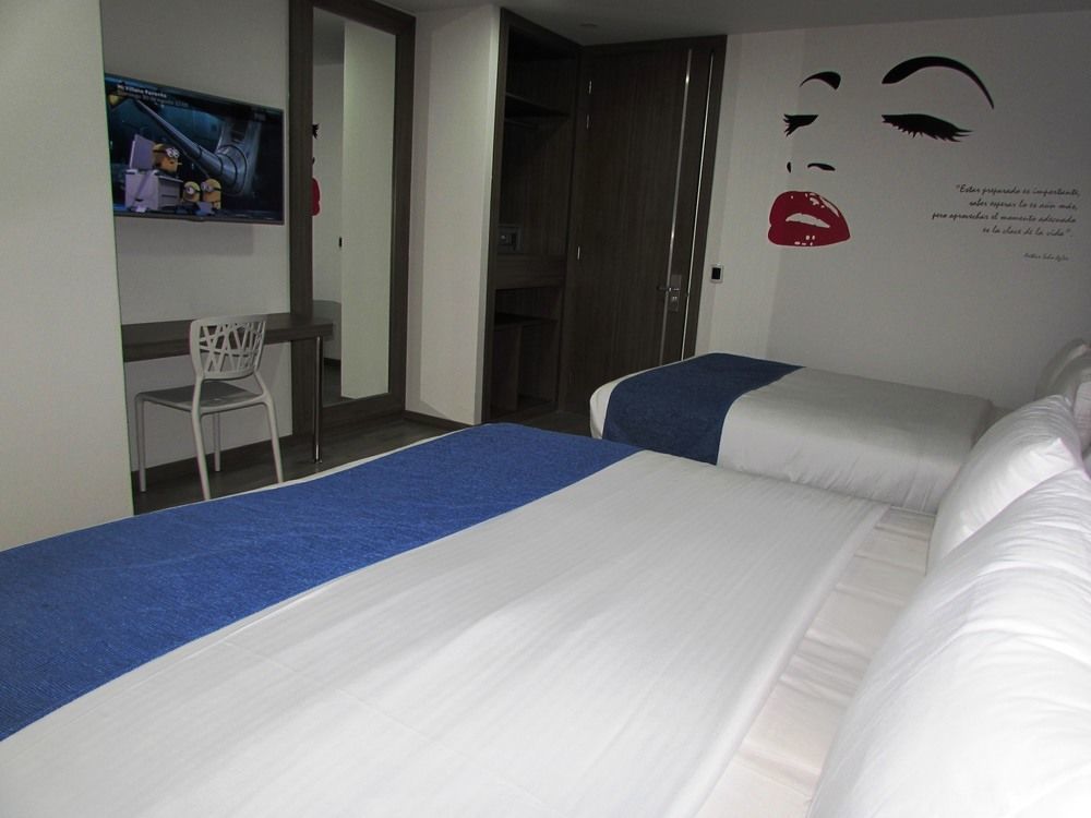 Aw Hotel Plaza Miranda โบโกตา ภายนอก รูปภาพ