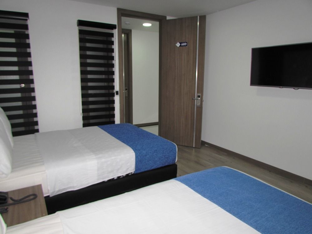 Aw Hotel Plaza Miranda โบโกตา ภายนอก รูปภาพ